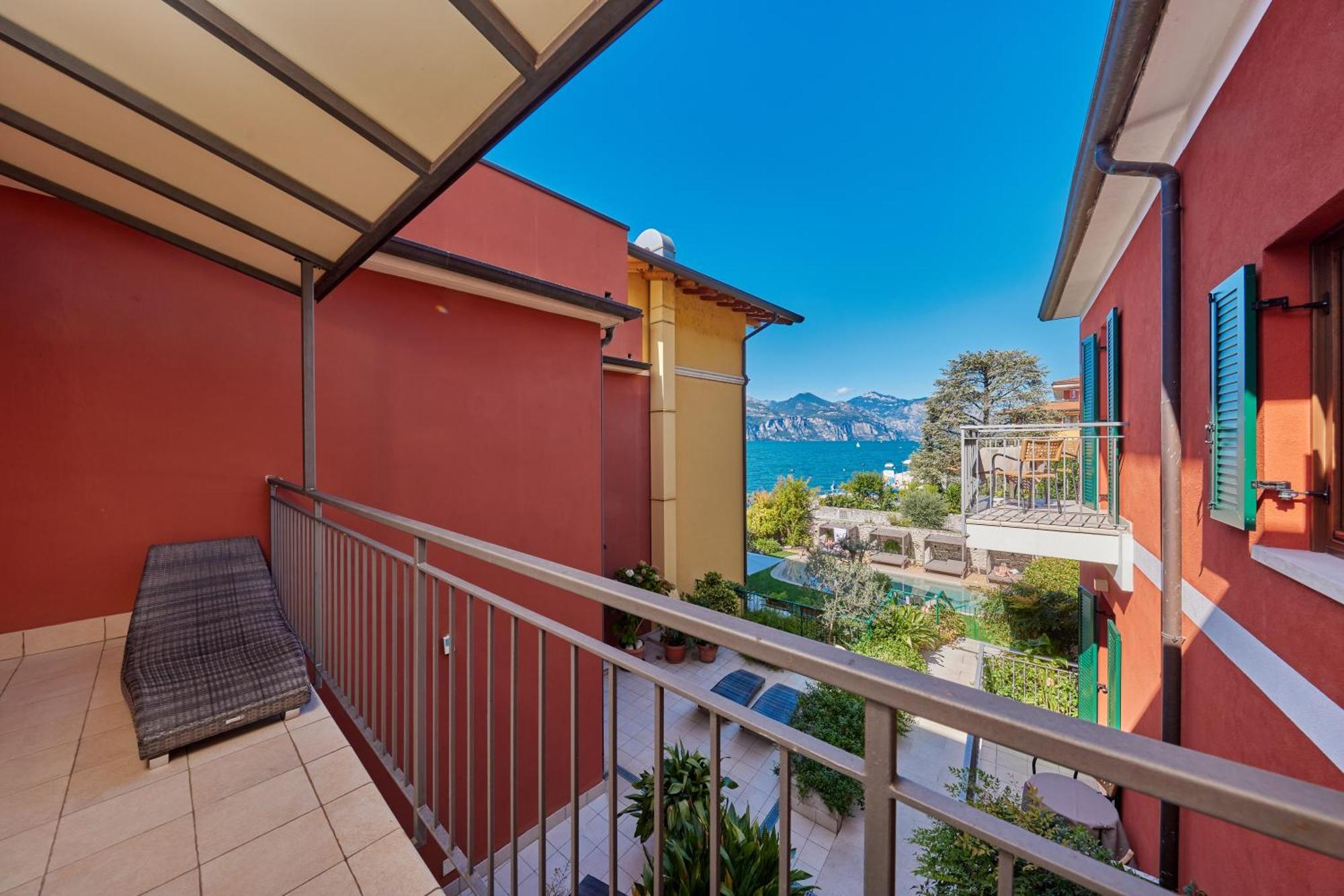 Lake Front Hotel Brenzone Εξωτερικό φωτογραφία