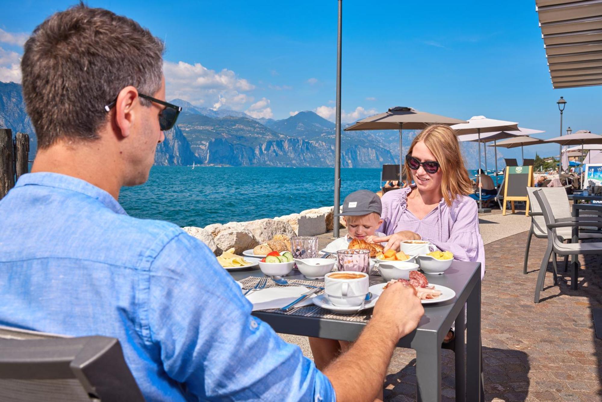 Lake Front Hotel Brenzone Εξωτερικό φωτογραφία